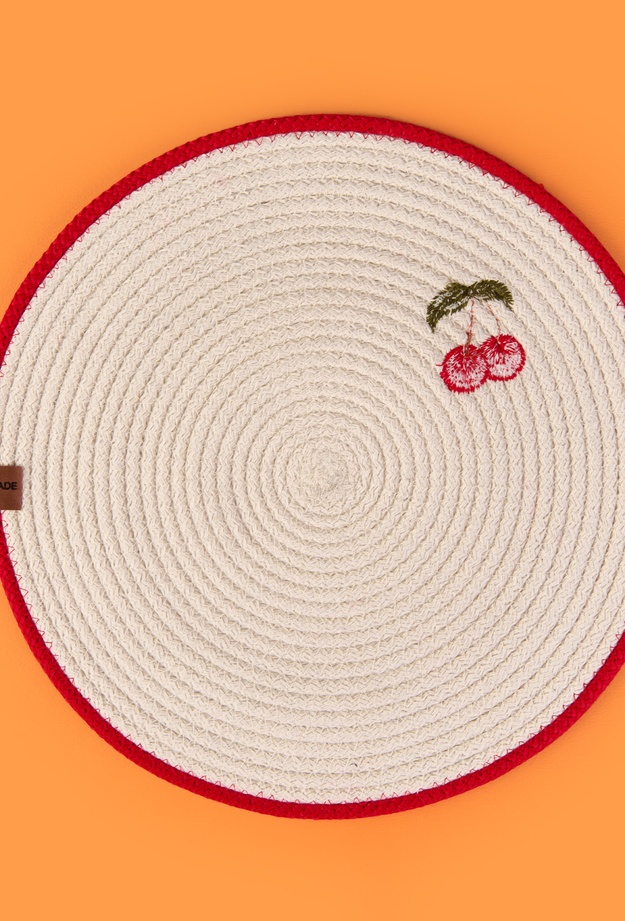 Evidea Soft Kiraz Nakışlı Supla - Ekru - 33x33 cm