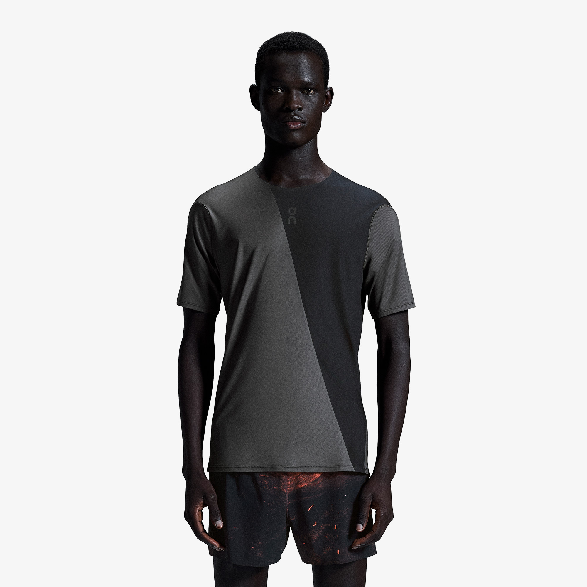 On Ultra Erkek Siyah T-Shirt